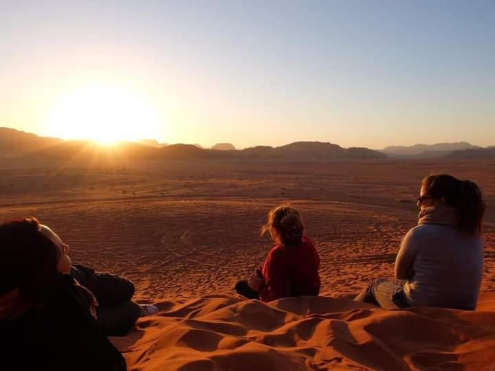 Wadi Rum Desert Heart Camp ภายนอก รูปภาพ